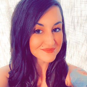 Meet your Posher, Whitney